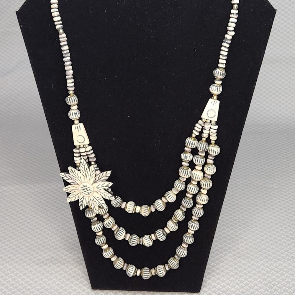 Vintage Southwestern Style Handmade Carved Flower Beaded 14" L.
